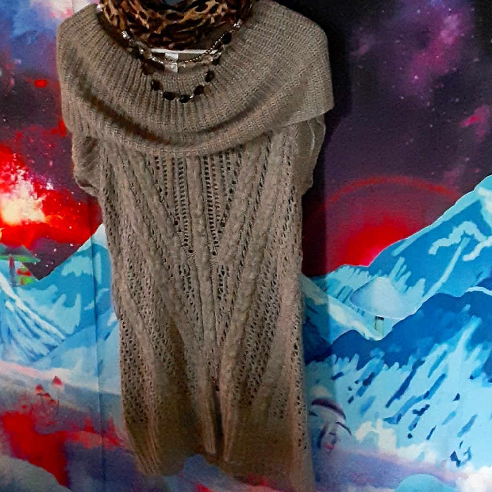 Dress with neck accessory
